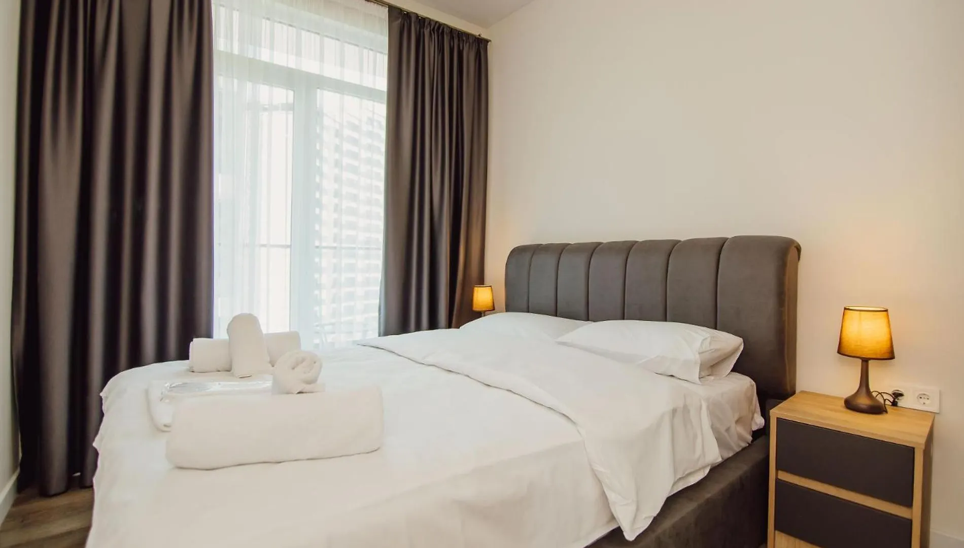 Roion Batumi 2Br Apartment With Pool B 1511