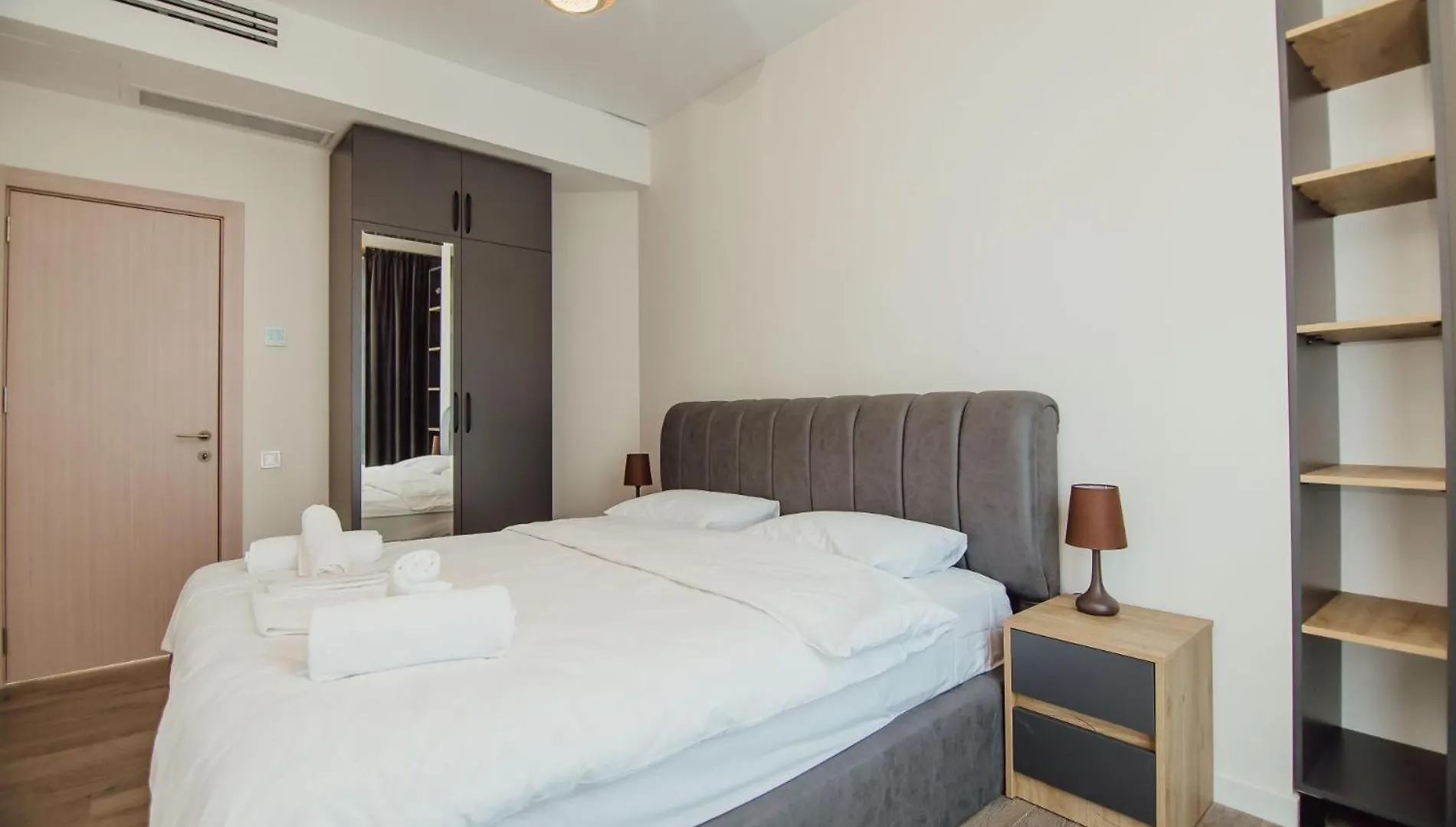 Roion Batumi 2Br Apartment With Pool B 1511