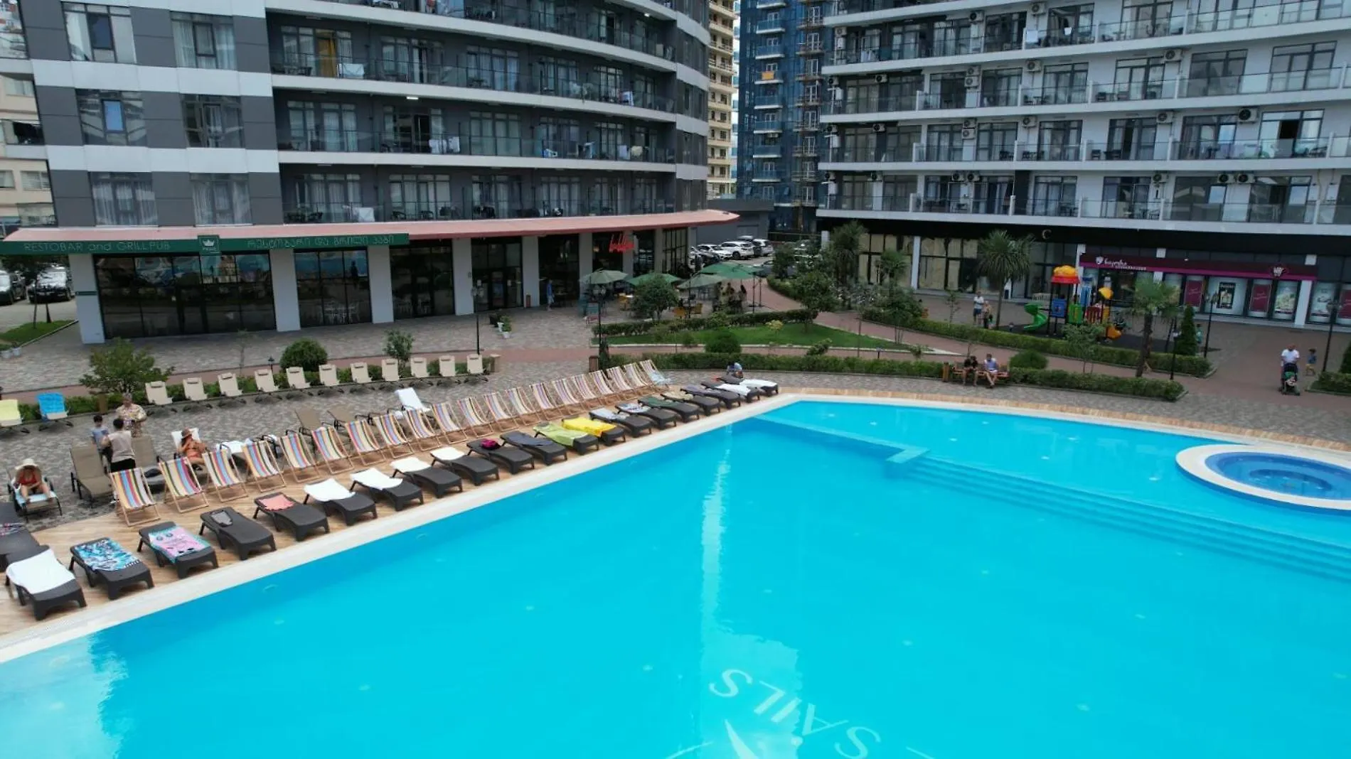 Roion Batumi 2Br Apartment With Pool B 1511
